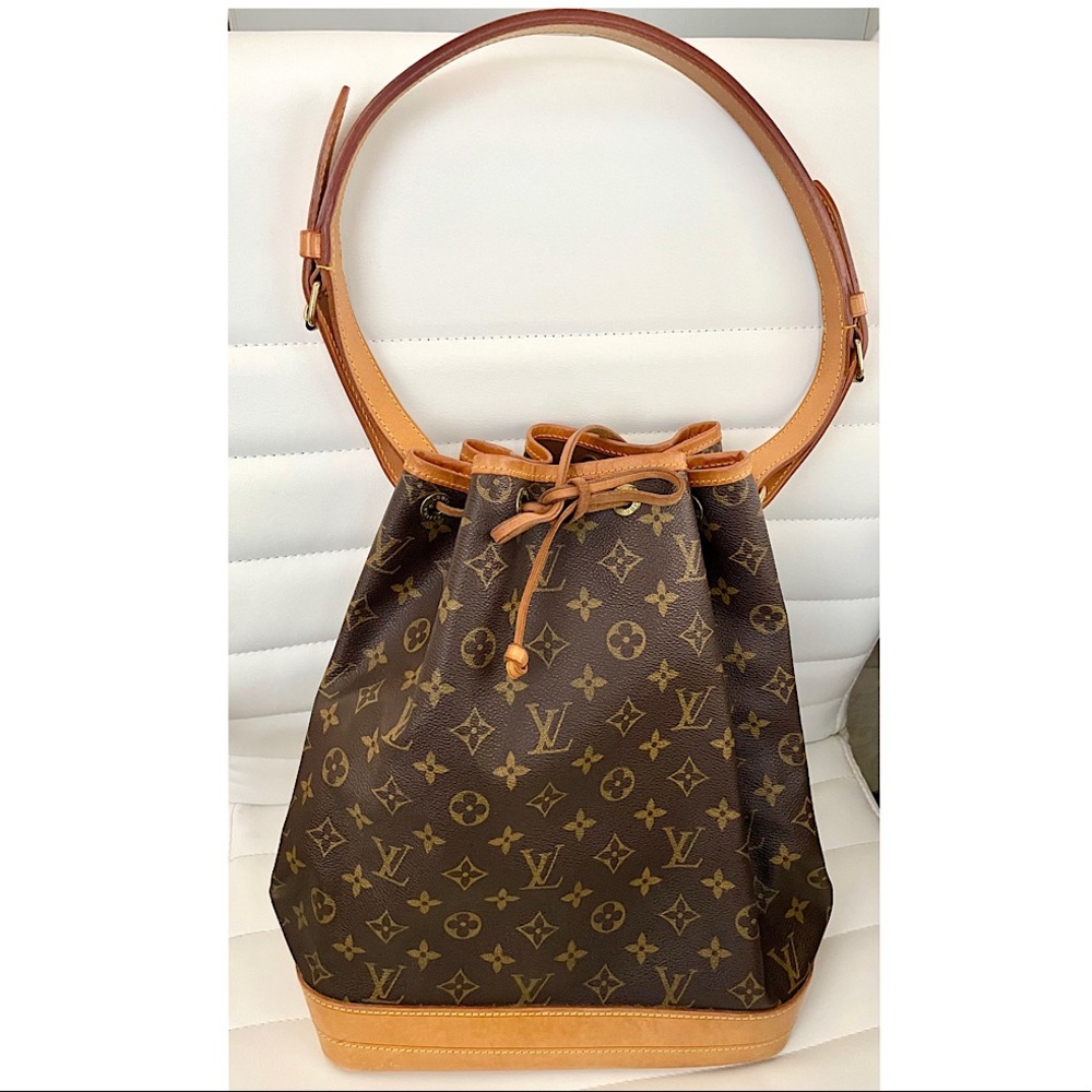 LOUIS VUITTON NOE Monogram Canvas Drawstring Bucket Bag